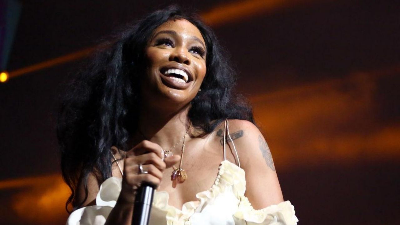 SZA says things with her relationship are hostile