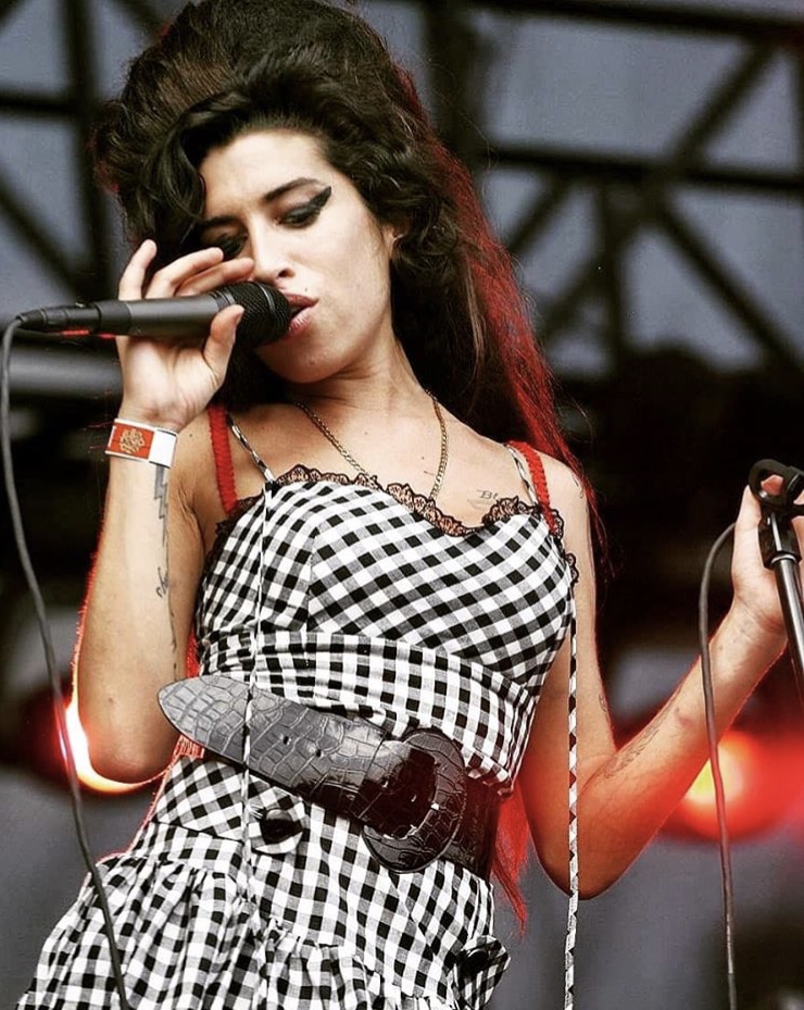 Amy Winehouse's Most Iconic Looks And Lyrics - Indigo Music