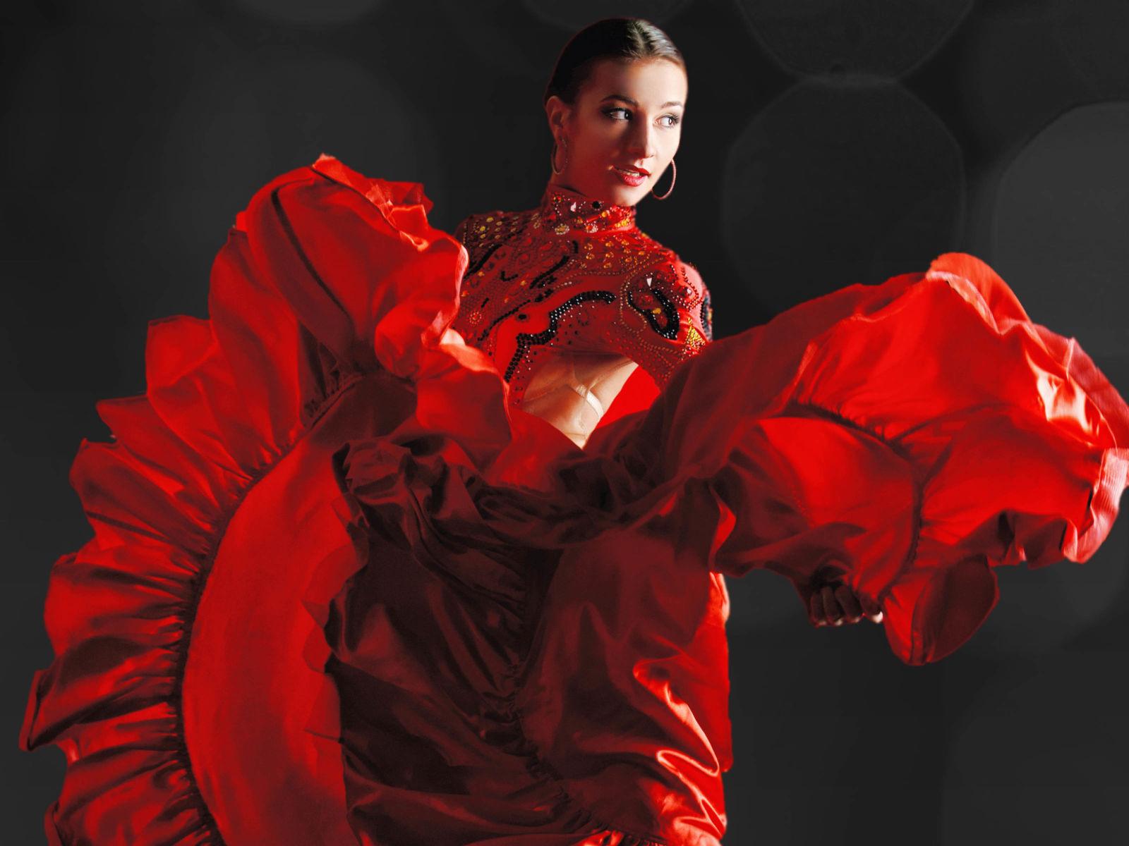 Flamenco Dance Class Hen Party in Valencia | Book Online