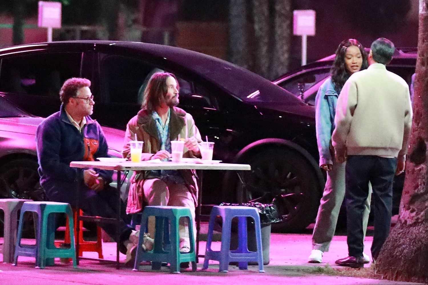 Keanu Reeves Spotted On Set Of Good Fortune Just Days After Crutches Photo Emerges Home 7688