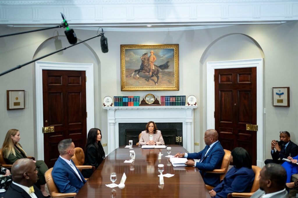Kim Kardashian Kamala Harris White House