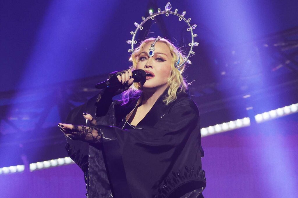 Madonna Delayed Concert