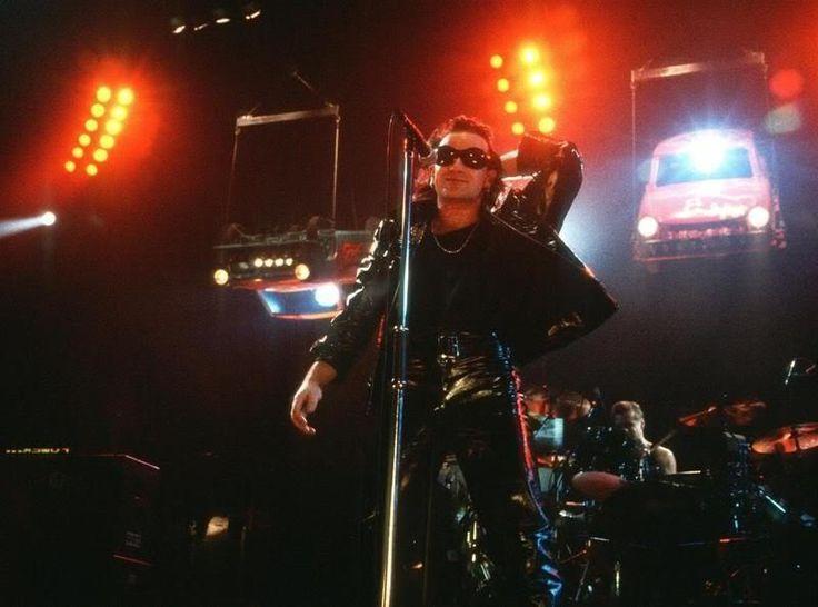 U2 Unveils 'ZOO TV – Live In Dublin' 1993 EP