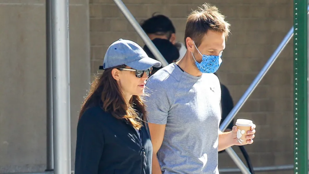 Jennifer Garner And Boyfriend John Miller Enjoy L.A. Date Night - HOME